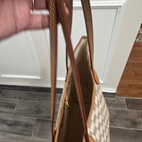 Louis Vuitton Azur MM - Picture 9 of 16